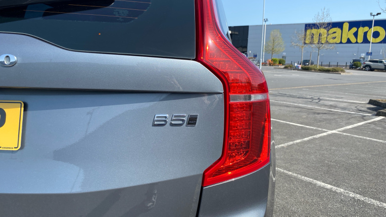 Volvo Xc90 2.0 B5D [235] Momentum 5dr AWD Geartronic Diesel Estate